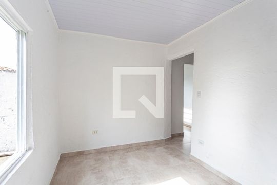 Quarto 1 de casa para alugar com 2 quartos, 50m² em Cidade São Jorge, Santo André