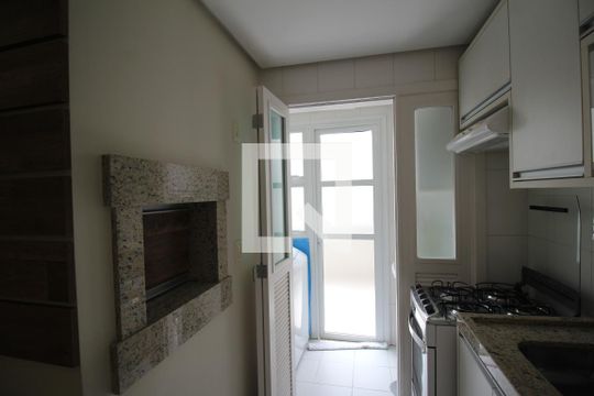 Cozinha de apartamento para alugar com 1 quarto, 59m² em Independência, Porto Alegre