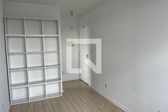 Sala de apartamento para alugar com 2 quartos, 42m² em Água Branca, São Paulo
