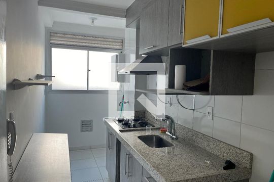 Cozinha de apartamento para alugar com 2 quartos, 42m² em Água Branca, São Paulo