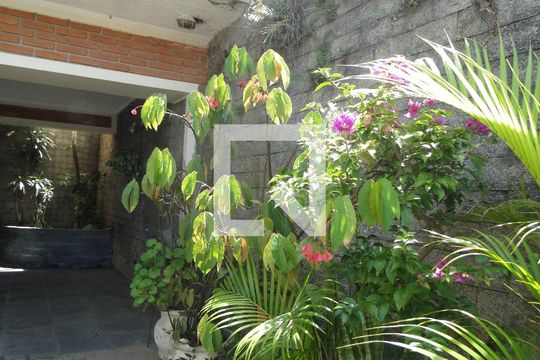 GARAGEM de casa à venda com 5 quartos, 500m² em Vila Joaquim Inácio, Campinas