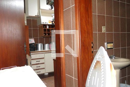 DEPENDENCIA DE FUNCIONARIO de casa à venda com 5 quartos, 500m² em Vila Joaquim Inácio, Campinas