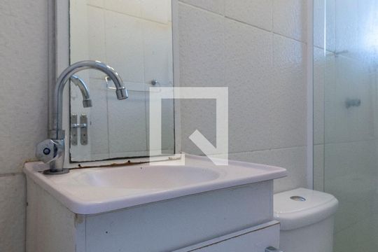 Banheiro de casa para alugar com 2 quartos, 50m² em Vila Progresso (zona Leste), São Paulo