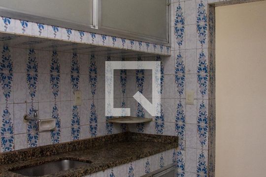 Cozinha de apartamento para alugar com 1 quarto, 50m² em Madureira, Rio de Janeiro