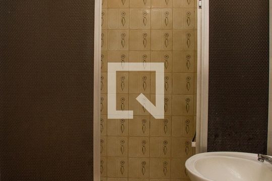 Banheiro Social de apartamento para alugar com 1 quarto, 50m² em Madureira, Rio de Janeiro