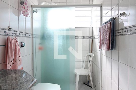 Banheiro Social de casa à venda com 3 quartos, 144m² em Conjunto Habitacional Franchini, São Bernardo do Campo