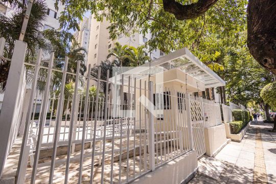 Fachada  de apartamento para alugar com 2 quartos, 75m² em Vila Gomes Cardim, São Paulo