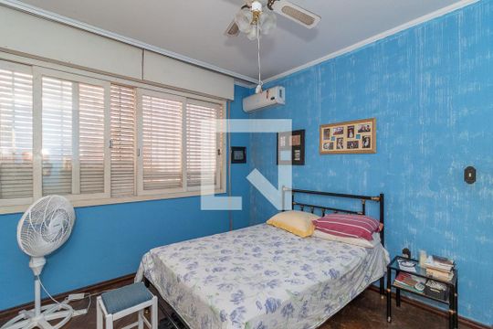 Quarto Suíte de casa à venda com 4 quartos, 223m² em Sarandi, Porto Alegre