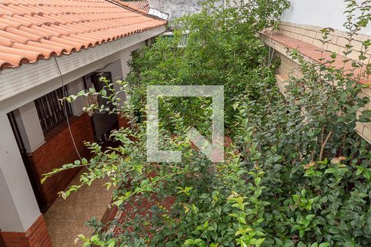 Quintal de casa à venda com 4 quartos, 223m² em Sarandi, Porto Alegre