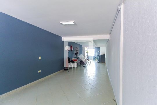 Garagem de casa à venda com 3 quartos, 250m² em Vila Libanesa, São Paulo
