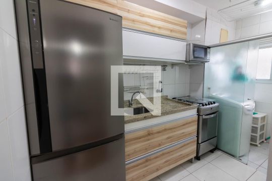 Cozinha  de apartamento à venda com 1 quarto, 38m² em Santo Amaro, São Paulo