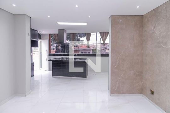 Sala de casa para alugar com 1 quarto, 40m² em Água Rasa, São Paulo