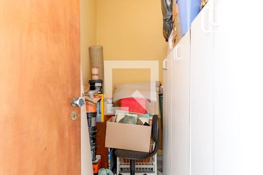 Quarto de Serviço de casa à venda com 4 quartos, 300m² em Vila Medeiros, São Paulo