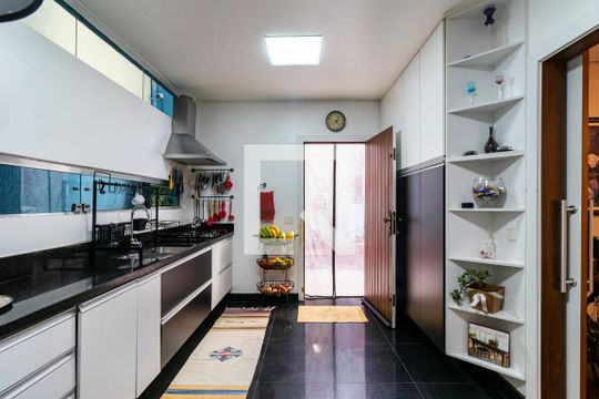 1o. Andar - Cozinha de casa à venda com 4 quartos, 260m² em Bosque da Saúde, São Paulo