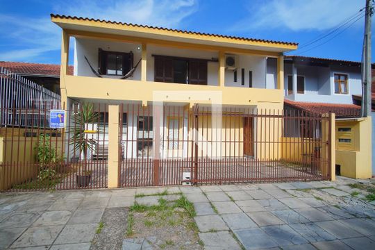 Fachada  de casa para alugar com 4 quartos, 260m² em Hamburgo Velho, Novo Hamburgo