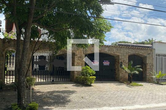 Casa à venda com 4 quartos, 600m² em Bela Aliança, São Paulo