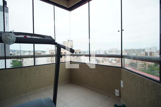 Varanda _ Sala de ginástica de apartamento para alugar com 3 quartos, 475m² em Santa Cecília, Porto Alegre