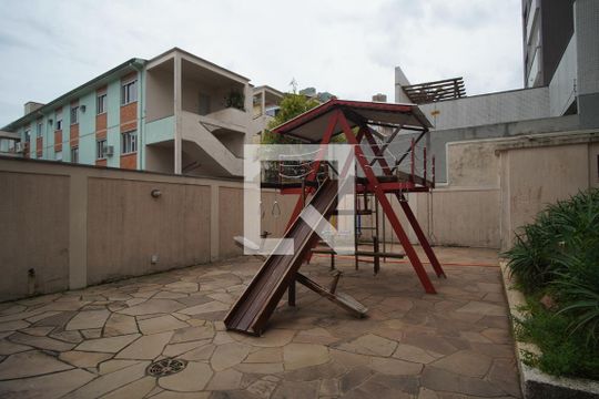 Área comum - Playground de apartamento para alugar com 3 quartos, 475m² em Santa Cecília, Porto Alegre