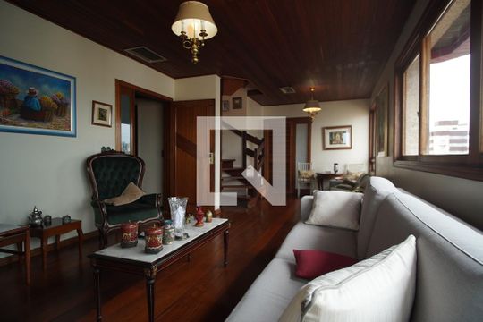 Sala de Estar de apartamento para alugar com 3 quartos, 475m² em Santa Cecília, Porto Alegre