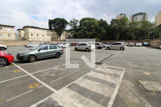 Garagem de apartamento para alugar com 2 quartos, 46m² em Cidade São Mateus, São Paulo
