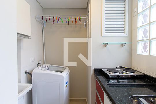 Área de Serviço de kitnet/studio para alugar com 1 quarto, 36m² em Centro, Curitiba