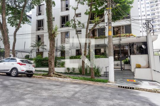 Fachada de apartamento à venda com 3 quartos, 380m² em Aclimação, São Paulo