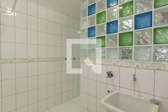 Lavanderia de apartamento à venda com 2 quartos, 70m² em Vila Emilio, Mauá