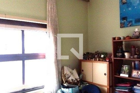 Casa à venda com 3 quartos, 300m² em Aclimação, São Paulo