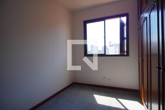 Quarto  1 de apartamento para alugar com 3 quartos, 74m² em Chácara das Pedras, Porto Alegre