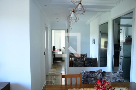 Sala de apartamento para alugar com 3 quartos, 63m² em Jardim Isis, Cotia