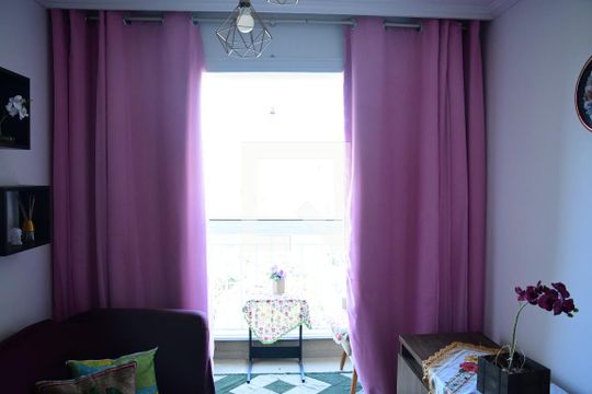 Sala de apartamento para alugar com 3 quartos, 63m² em Jardim Isis, Cotia