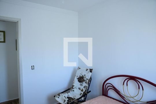 Quarto 1  de apartamento para alugar com 3 quartos, 63m² em Jardim Isis, Cotia