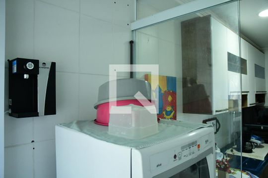 Área de Serviço de apartamento para alugar com 3 quartos, 63m² em Jardim Isis, Cotia