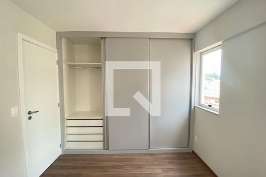 Quarto 2 de apartamento à venda com 2 quartos, 62m² em Santo Antônio, Belo Horizonte