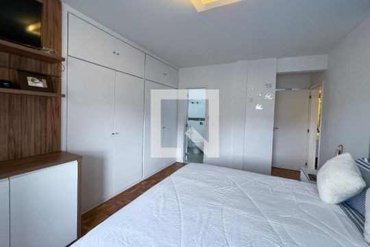 Suíte de apartamento à venda com 2 quartos, 150m² em Itaim Bibi, São Paulo