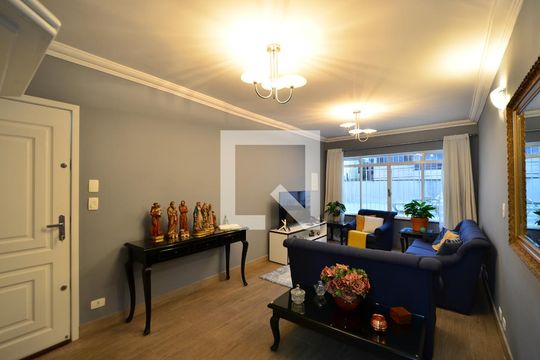 Casa à venda com 4 quartos, 300m² em Parque Imperial, São Paulo