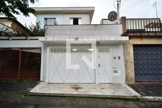 Fachada da Casa de casa à venda com 4 quartos, 300m² em Parque Imperial, São Paulo
