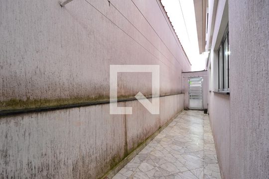 Quintal de casa à venda com 4 quartos, 300m² em Parque Imperial, São Paulo