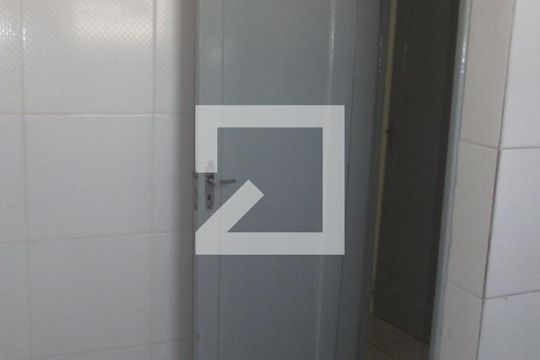 Corredor de apartamento para alugar com 2 quartos, 52m² em Rocha, Rio de Janeiro