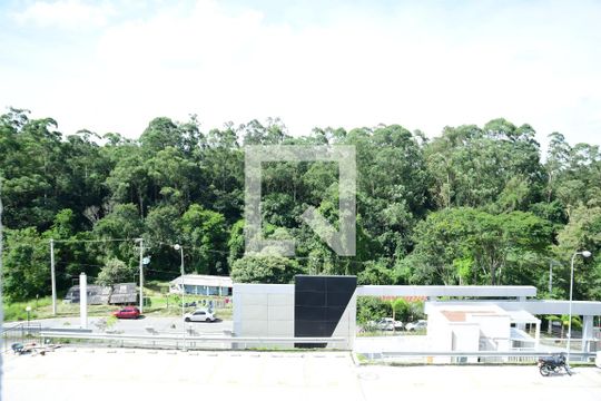 Vista do Quarto 2  de apartamento para alugar com 2 quartos, 40m² em Lajeado, Cotia