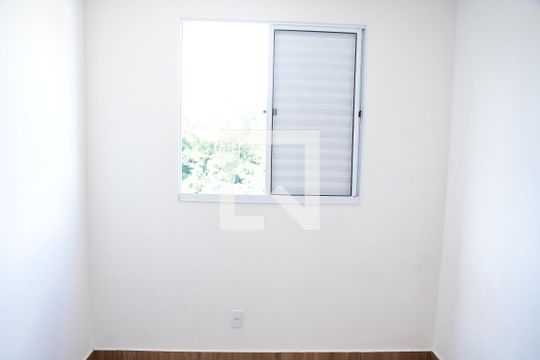 Quarto 2  de apartamento para alugar com 2 quartos, 40m² em Lajeado, Cotia