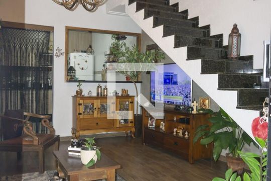 Casa à venda com 2 quartos, 98m² em Vila Primavera, São Paulo
