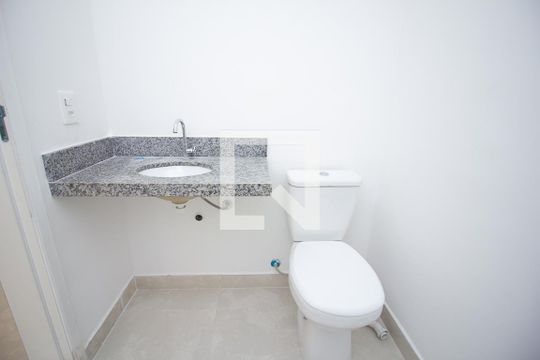 Banheiro de apartamento à venda com 2 quartos, 46m² em Jardim Ana Rosa, São Paulo