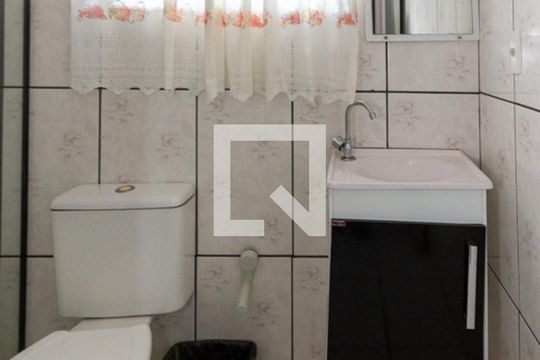 Banheiro de apartamento à venda com 2 quartos, 55m² em Conjunto Habitacional Teotonio Vilela, São Paulo