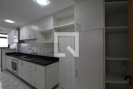 Cozinha de apartamento à venda com 2 quartos, 80m² em Taquara, Rio de Janeiro