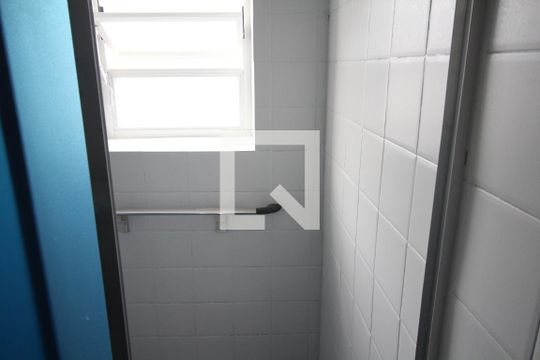 Banheiro de casa à venda com 2 quartos, 80m² em Vila Alpina, São Paulo