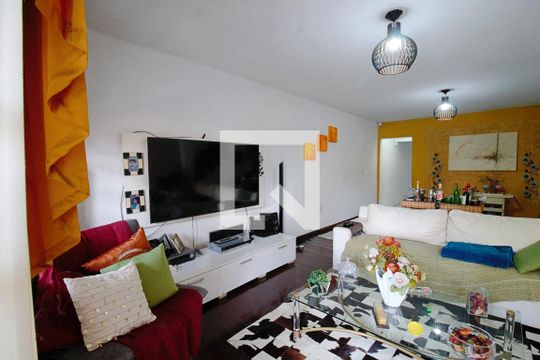Sala de casa à venda com 2 quartos, 150m² em Jardim Maria Rosa, Taboão da Serra