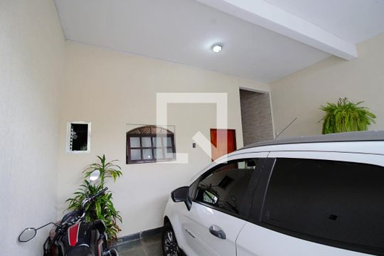 Garagem de casa à venda com 2 quartos, 150m² em Jardim Maria Rosa, Taboão da Serra