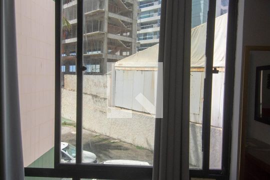 Vista do Quarto de apartamento para alugar com 1 quarto, 55m² em Armação, Salvador