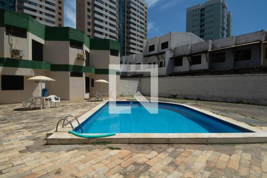 Piscina de apartamento para alugar com 1 quarto, 55m² em Armação, Salvador